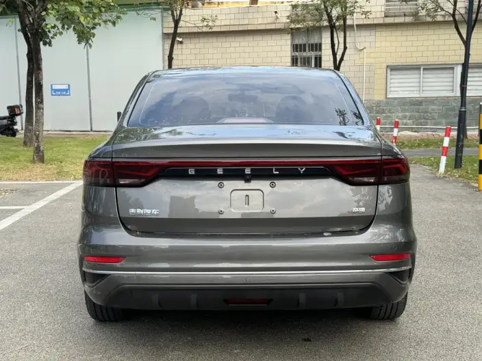Geely Emgrand 2022 Model No. 4 Gen 1.5L CVT Flagship Model – фото 6