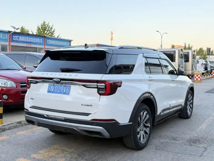 Ford Explorer 2023 Model EcoBoost 285 4WD Fashion plus Edition 6 seat – фото 4