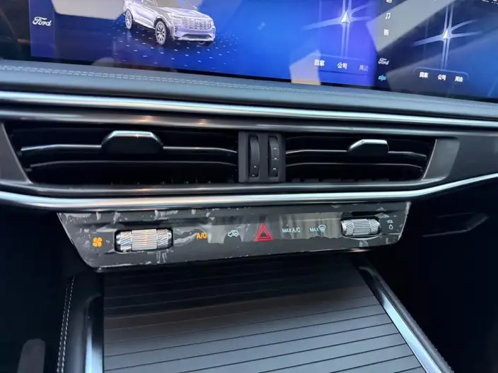 Ford Explorer 2023 Model EcoBoost 285 4WD Fashion plus Edition 6 seat – фото 7