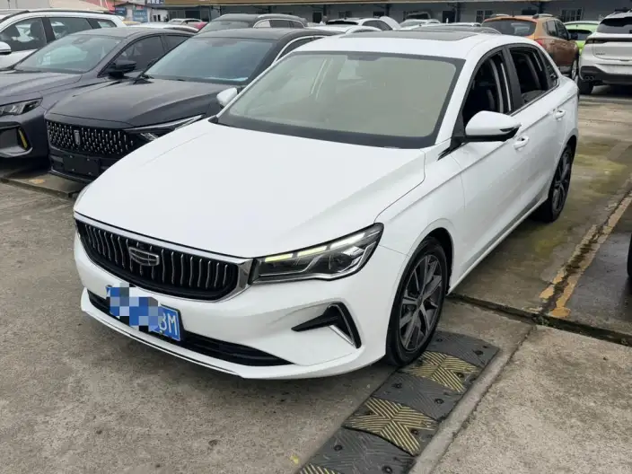 Geely Emgrand 2022 Model No. 4 Gen 1.5L CVT Noble Model – фото 1