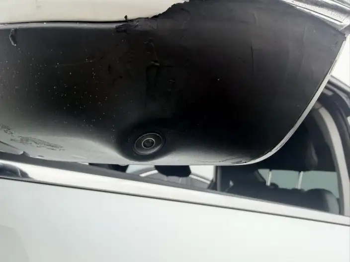 Geely Emgrand 2022 Model No. 4 Gen 1.5L CVT Noble Model – фото 9