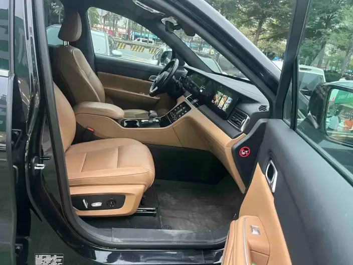 Li Auto ONE 2021 Model Extended Range 6 seat Edition – фото 7