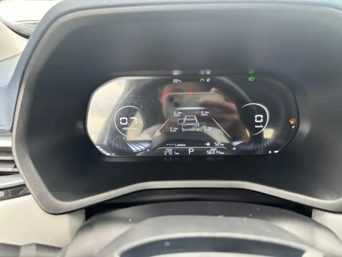 Geely Emgrand 2022 Model No. 4 Gen 1.5L CVT Flagship Model – фото 8