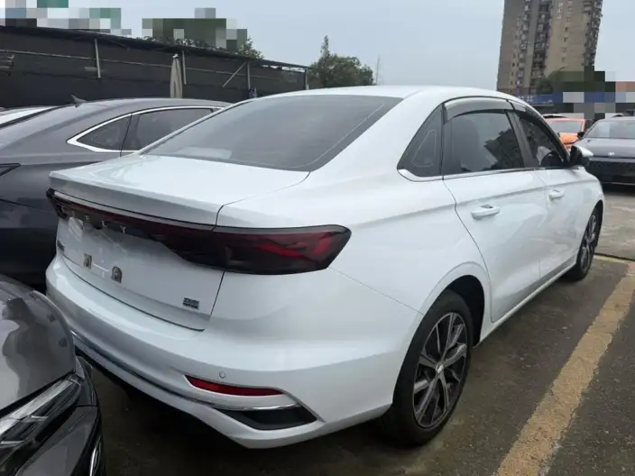 Geely Emgrand 2023 Model No. 4 Gen Champion Edition 1.5L CVT Noble Model – фото 5