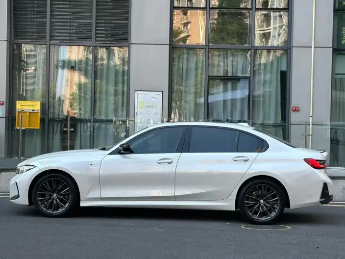 BMW 3 Series 2023 Model 325Li M Sports Night Set