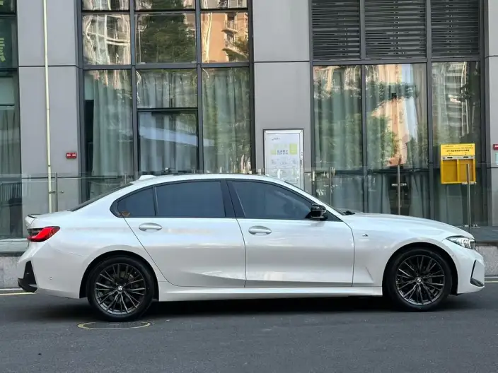 BMW 3 Series 2023 Model 325Li M Sports Night Set – фото 5