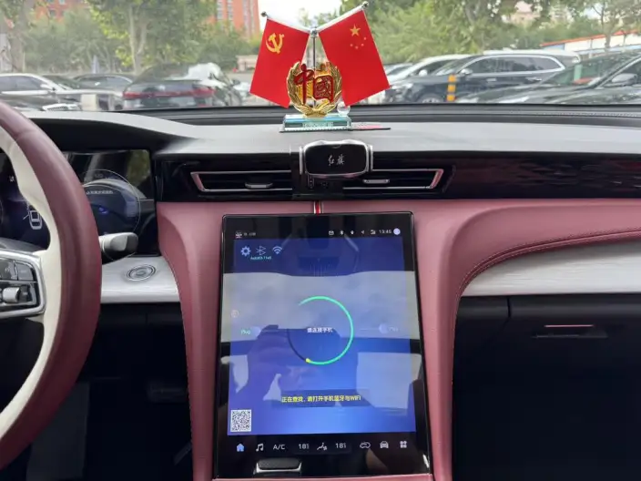 Hongqi H5 2025 Model 2.0T Automatic Flag Enjoy Edition – фото 9
