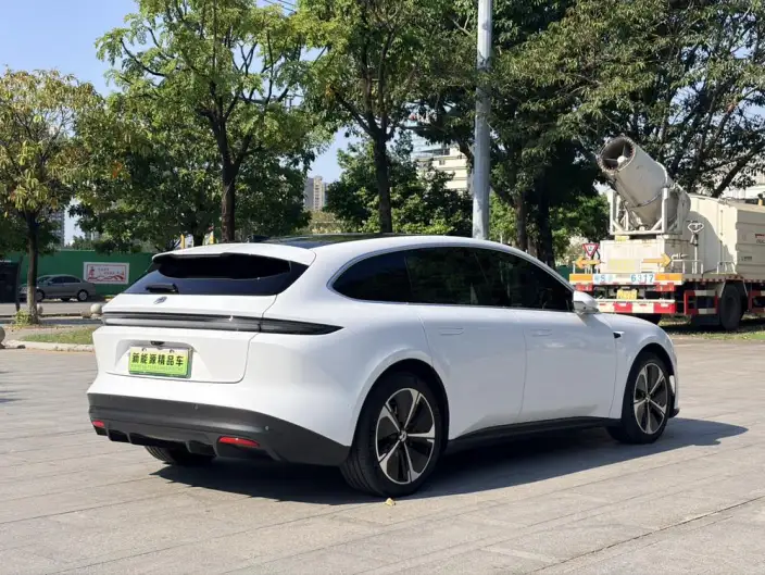 NIO ET5T 2024 Model 75kWh – фото 7
