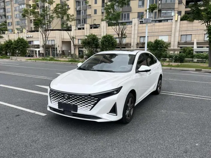 Ruicheng Plus 2023 Model 1.5T DCT Luxury Model – фото 1