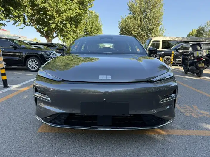 Geely Galaxy E8 PHEV 2025 Model 130km EM-P Tiggo Edition
