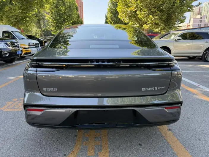 Geely Galaxy E8 PHEV 2025 Model 130km EM-P Tiggo Edition – фото 6