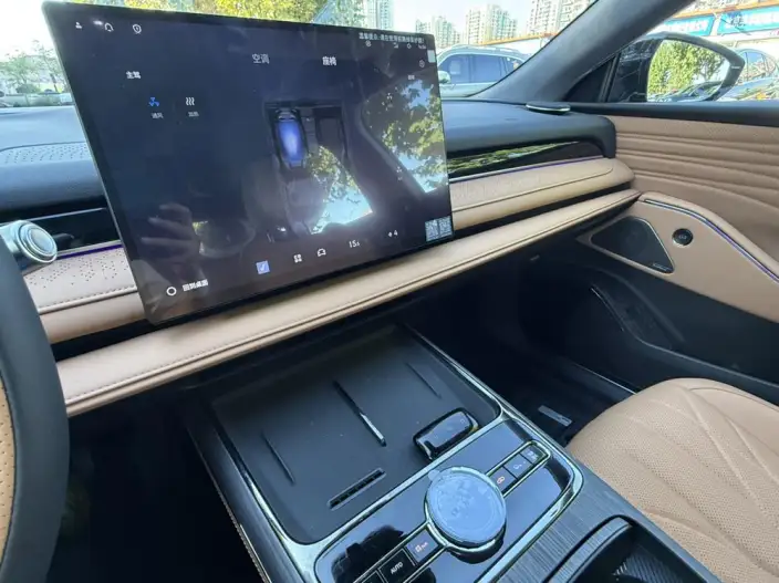 Geely Galaxy E8 PHEV 2025 Model 130km EM-P Tiggo Edition – фото 10