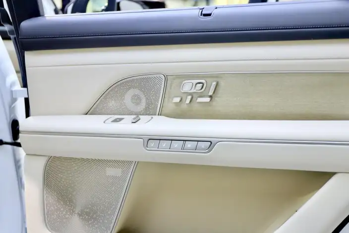 NIO ES8 2026 Model VI seat Executive Signature Edition – фото 10