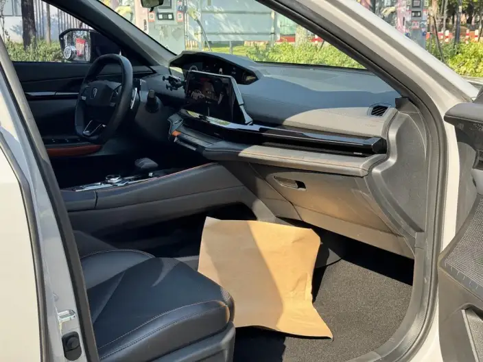 Changan UNI-V 2022 Model 1.5T Sports Edition – фото 8