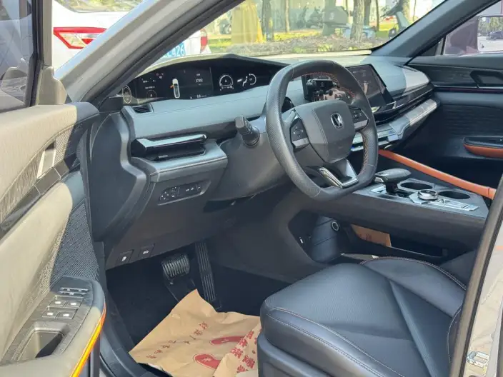 Changan UNI-V 2022 Model 1.5T Sports Edition – фото 10
