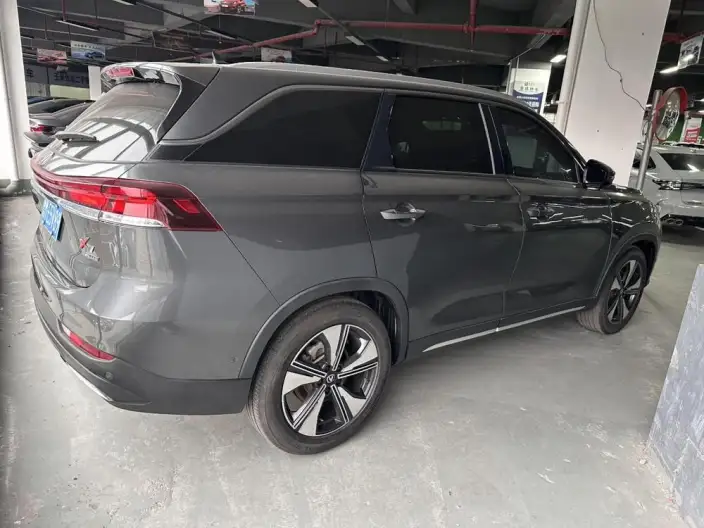 Changan X7 PLUS 2024 Model 1.5T DCT Zun Shine Model 7 seat