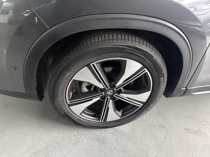 Changan X7 PLUS 2024 Model 1.5T DCT Zun Shine Model 7 seat – фото 6