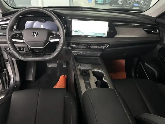 Changan X7 PLUS 2024 Model 1.5T DCT Zun Shine Model 7 seat – фото 10