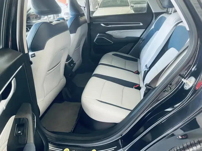 Geely Emgrand 2022 Model No. 4 Gen 1.5L CVT Luxury Model – фото 9