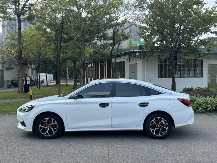 MG5 2021 Model 180DVVT CVT Youth Deluxe Edition – фото 2