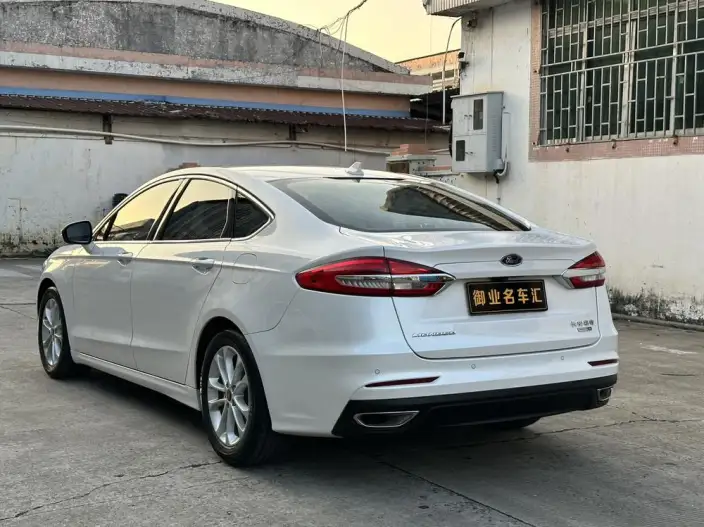 Ford Mondeo 2020 Model EcoBoost 180 Fashion Model