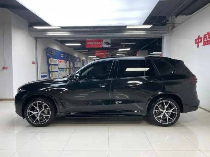 BMW X5 2026 Model xDrive30Li Exclusive Model M Sports Night Set
