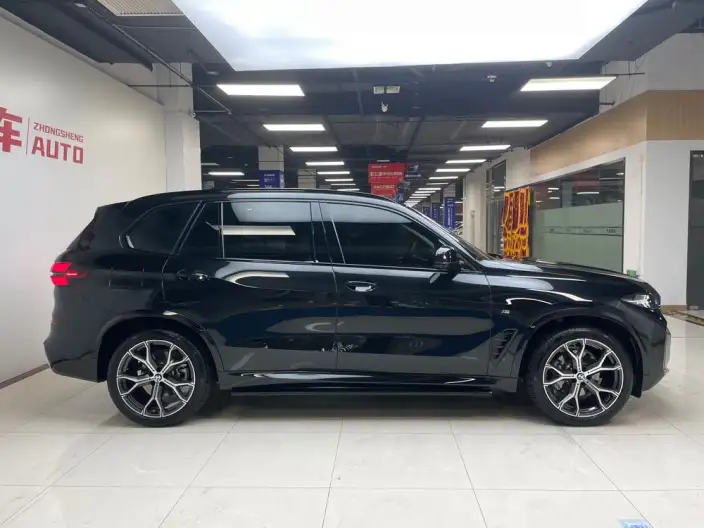 BMW X5 2026 Model xDrive30Li Exclusive Model M Sports Night Set – фото 7