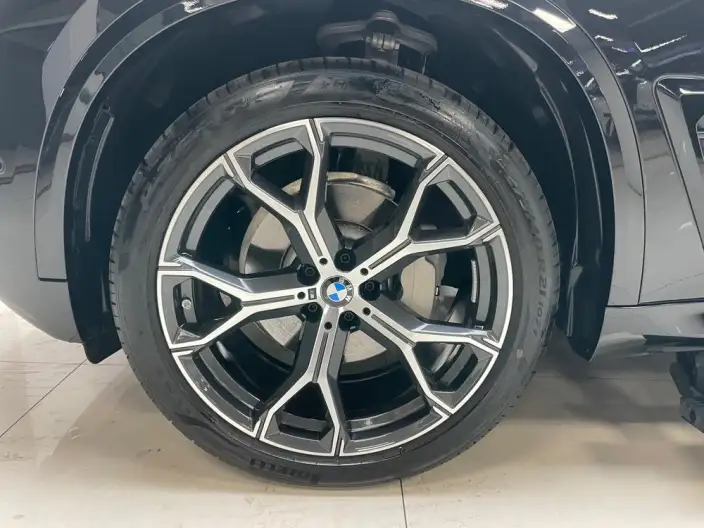 BMW X5 2026 Model xDrive30Li Exclusive Model M Sports Night Set – фото 8