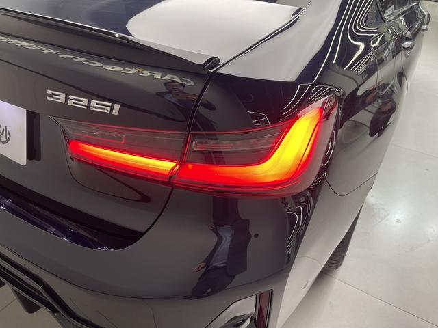 BMW 3 Series 2023 325i M Sport Shadow Line Package – фото 26