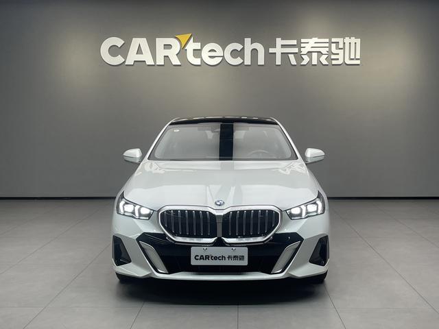 BMW 5 Series 2025 530Li Premium M Sport Package – фото 2