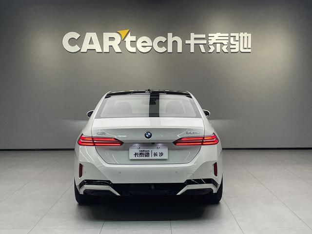 BMW 5 Series 2025 530Li Premium M Sport Package – фото 5