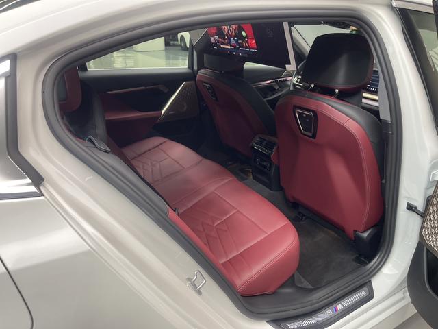 BMW 5 Series 2025 530Li Premium M Sport Package – фото 13