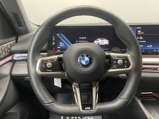 BMW 5 Series 2025 530Li Premium M Sport Package – фото 17