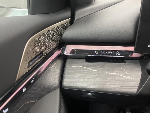 BMW 5 Series 2025 530Li Premium M Sport Package – фото 22