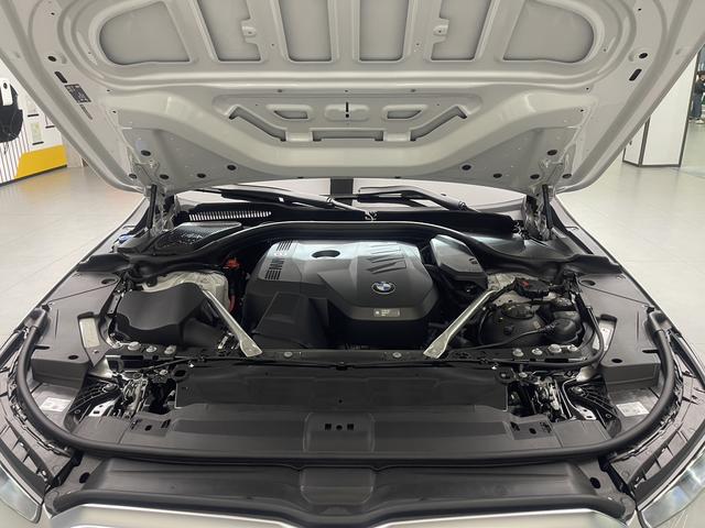 BMW 5 Series 2025 530Li Premium M Sport Package – фото 29