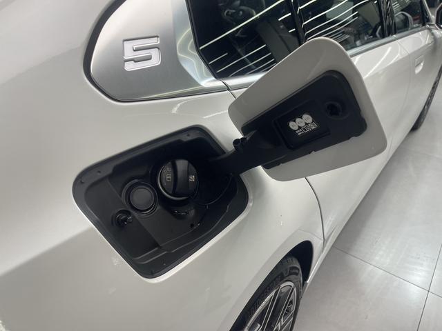 BMW 5 Series 2025 530Li Premium M Sport Package – фото 35