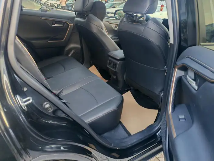 Toyota Wildlander 2024 Model 2.0L 2WD Luxury PLUS Edition – фото 8