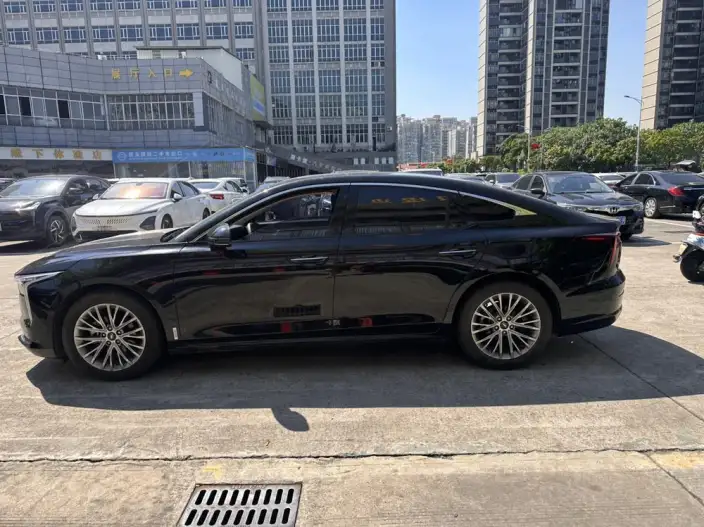 BESTUNE B70 2023 Model Third generation 1.5T Automatic Enjoy Edition Model 70th Anniversary Memorial Edition