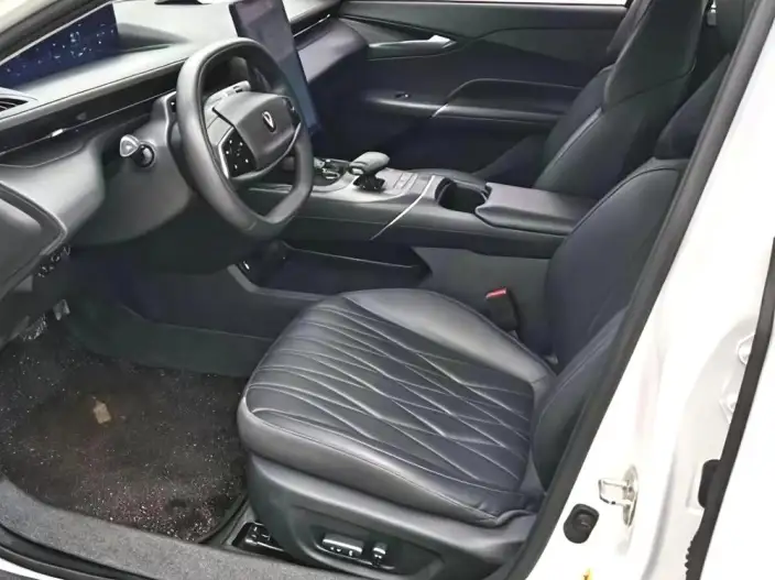 Changan Yida 2023 Model 1.5T GDI Automatic Noble Model – фото 8