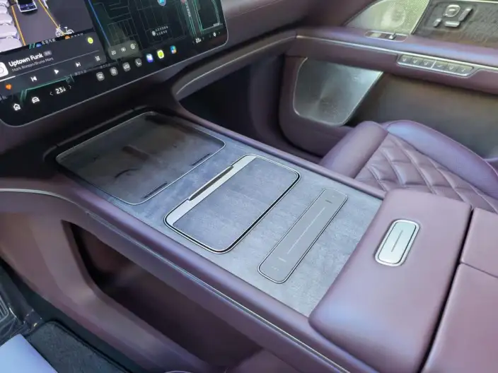 NIO ES8 2026 Model VII seat Executive Deluxe Edition – фото 5