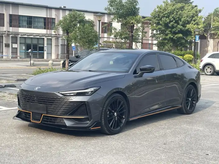 Changan UNI-V 2022 Model 1.5T Sports Edition