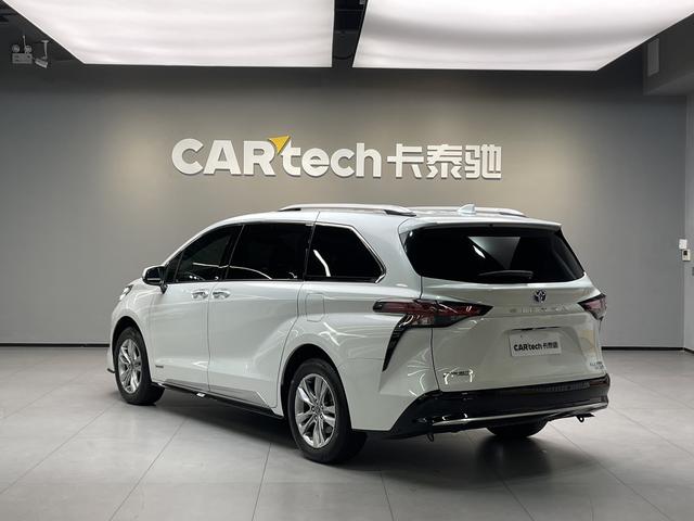 Toyota Sienna 2021 2.5L Hybrid Platinum Edition – фото 6