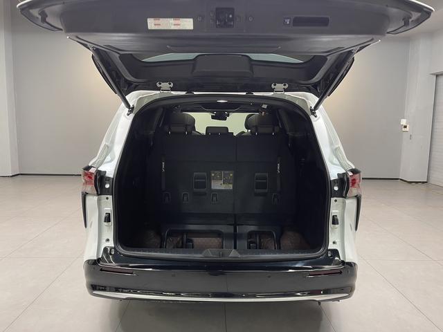 Toyota Sienna 2021 2.5L Hybrid Platinum Edition – фото 29