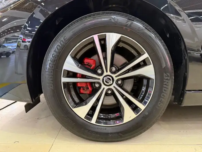 Nissan Sylphy 2022 Model 1.6L XL CVT Yuexiang Edition – фото 6