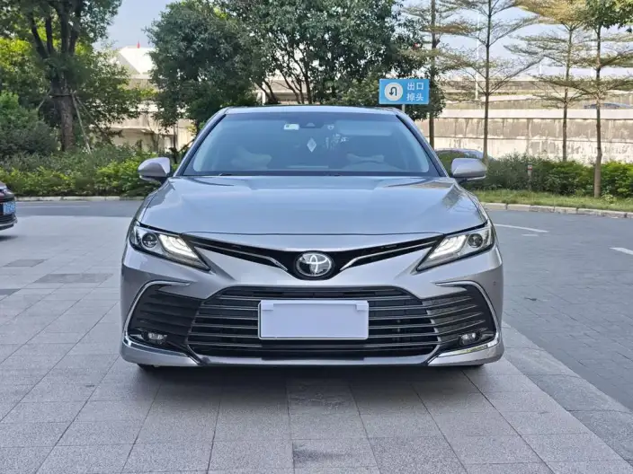 Toyota Camry 2021 Model 2.0G Deluxe Edition