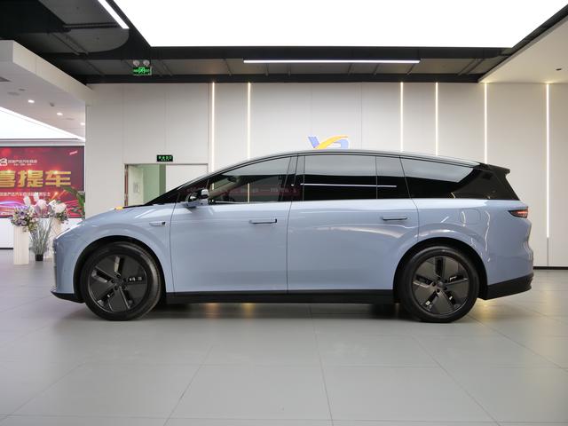 Li Auto i8 2025 Standard – фото 4