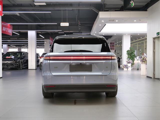 Li Auto i8 2025 Standard – фото 6