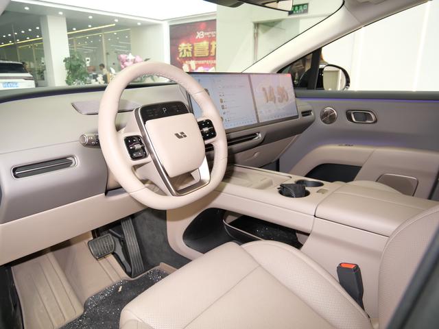 Li Auto i8 2025 Standard – фото 9