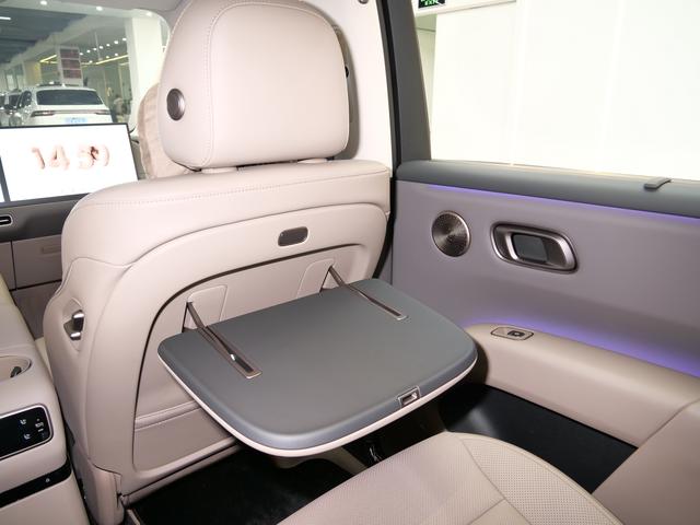 Li Auto i8 2025 Standard – фото 20