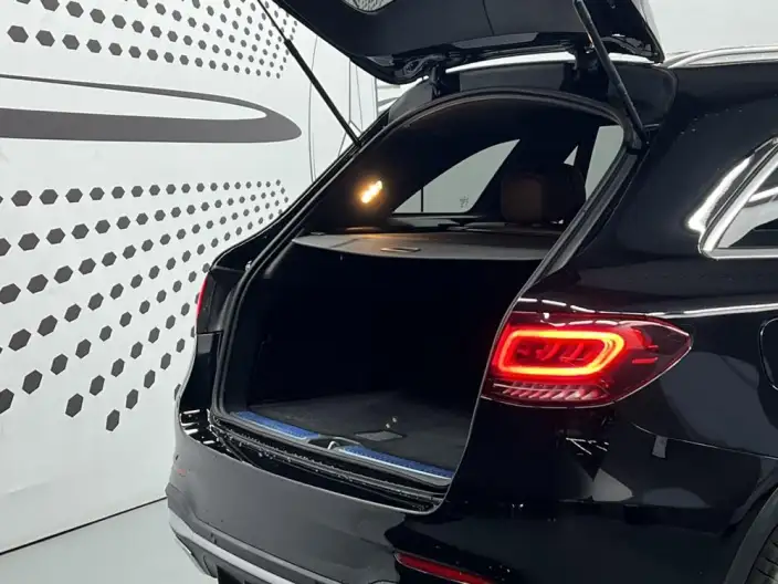Mercedes-Benz GLC 2022 Model Facelift GLC 260 L 4MATIC Dynamic Model – фото 5